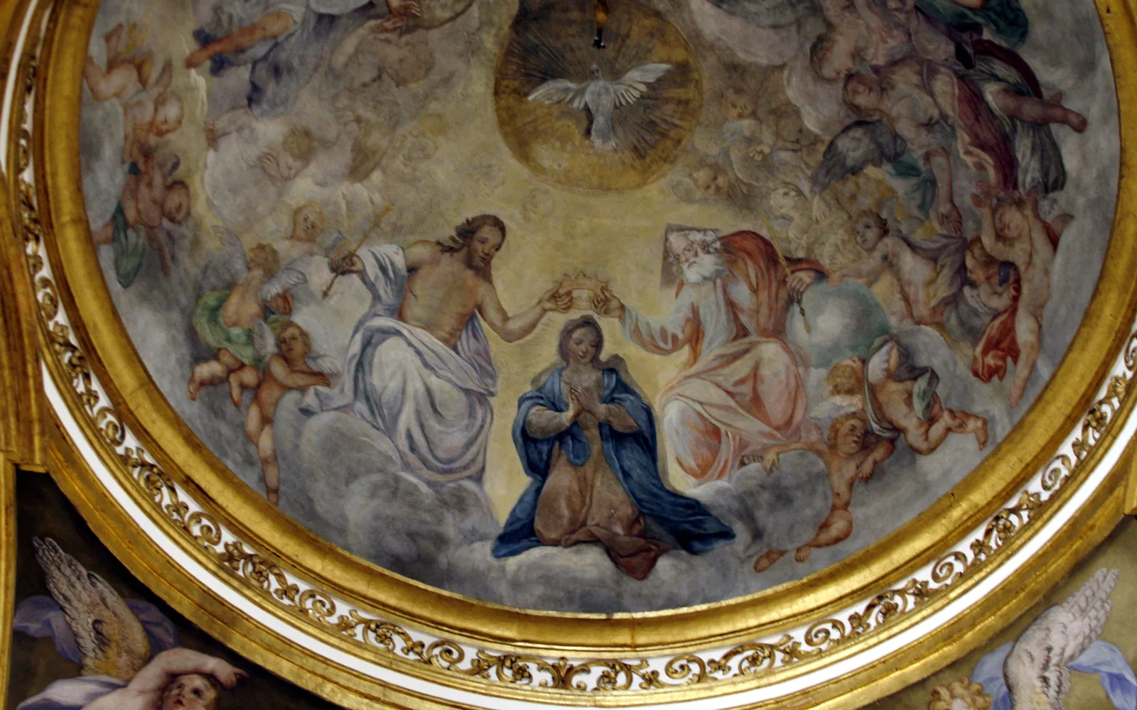 Frescoed dome inside the Santa Maria della Scala museum complex in Siena