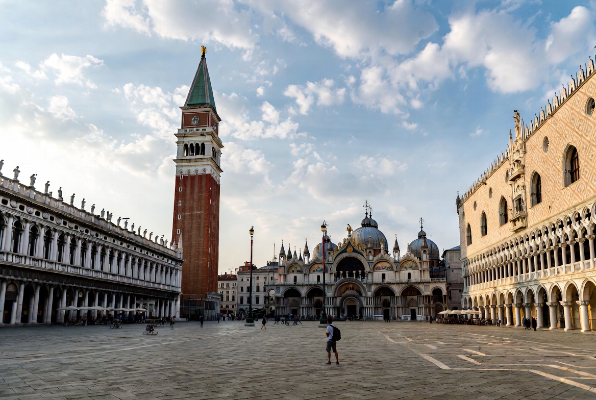 Early morning Piazza San Marco